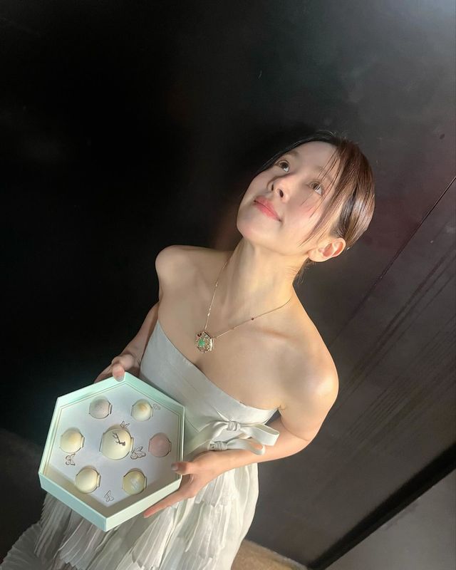 /사진=한지민 인스타그램