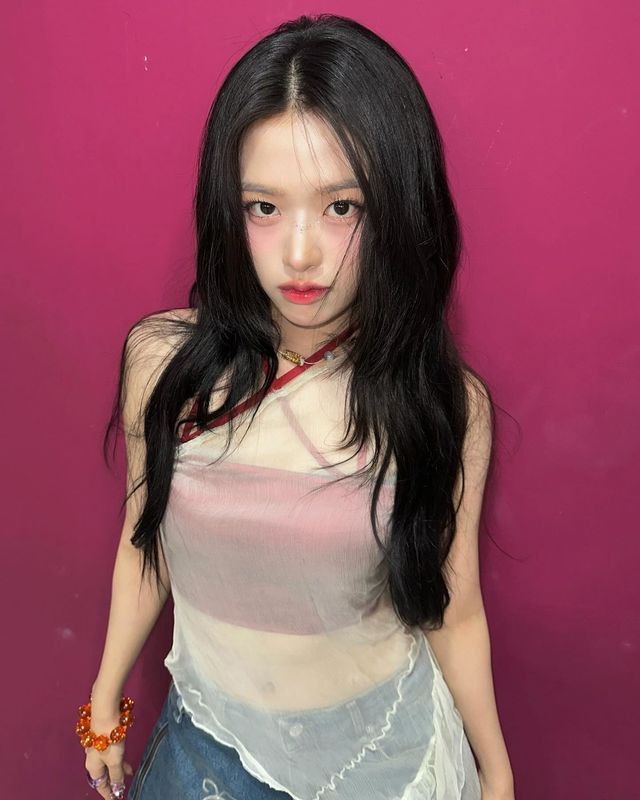 /사진=안유진 인스타그램