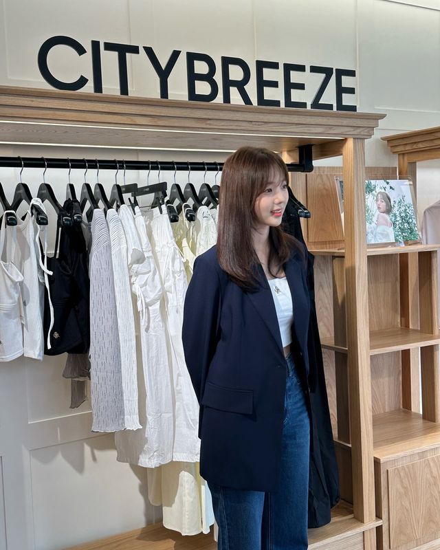 /사진=채수빈 인스타그램