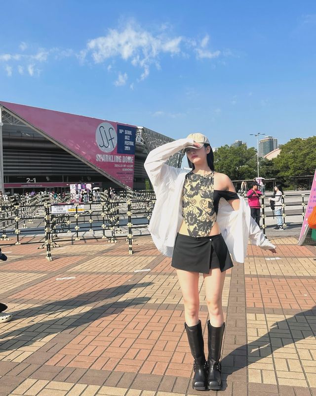 /사진=안유진 인스타그램