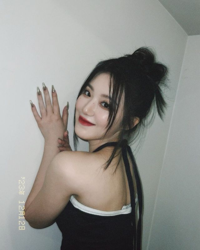 /사진=(여자)아이들 슈화 인스타그램