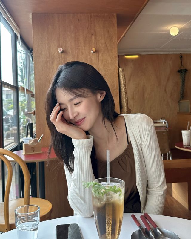 /사진=권나라 인스타그램