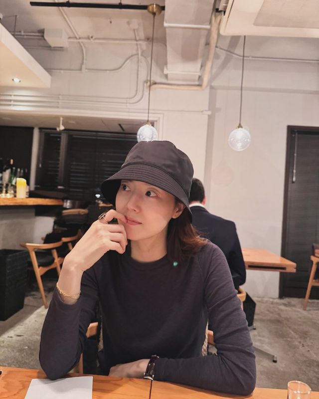 @moonchaewonofficial