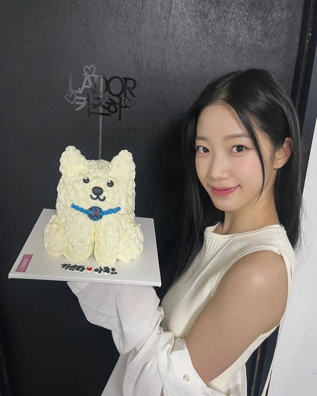 /사진=카즈하 인스타그램