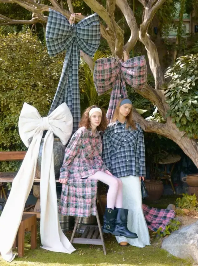 /사진=듀이듀이, 2025 리본 모티프 홀리데이 컬렉션 출시