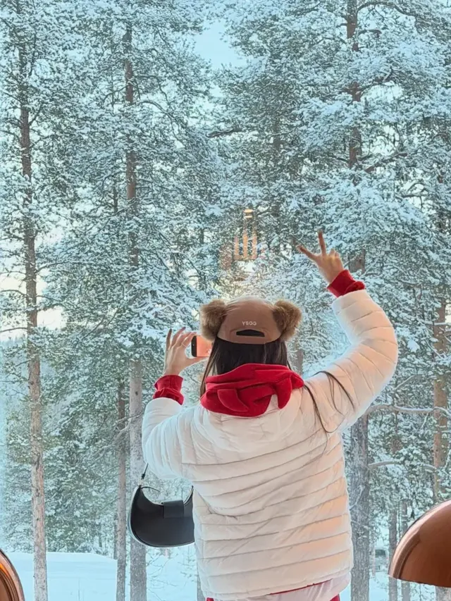 /사진=권은비, 설원 배경 겨울 패션 트렌드 선도