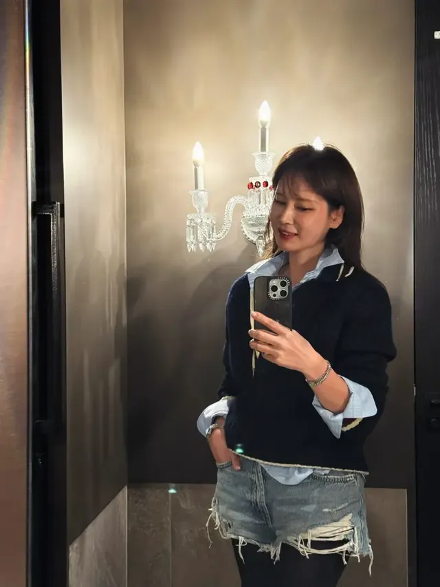 /사진=이혜원, 실버 액세서리로 ‘도회적 미니멀리즘’ 제시