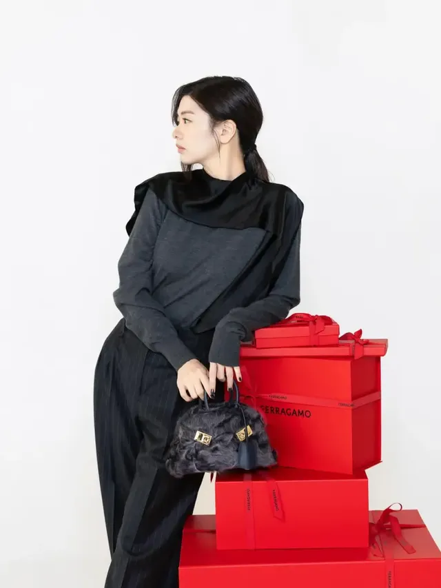 /사진=정소민, 미니멀리즘과 실루엣 강조한 스타일링 제시