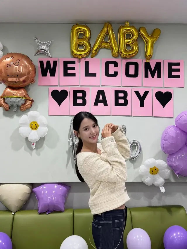 남보라가 직접 팬들에게 전한, 새 생명과의 만남을 알리는 감동적인 메시지. /사진=남보라 인스타그램 