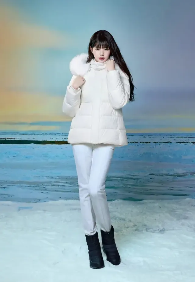 /사진=아이더, 여성용 ‘스칼렛 다운’으로 겨울 패션 제안