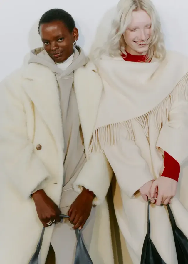 /사진=앤아더스토리즈, 