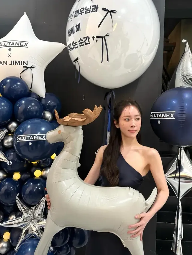 /사진=한지민 인스타그램