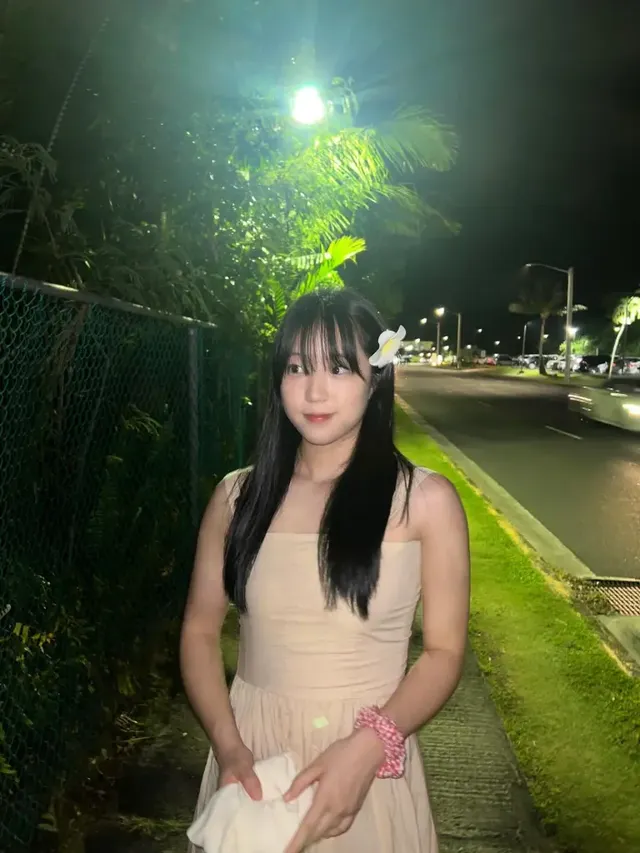 /사진=스포츠 스타 신유빈, 우아한 미니멀리즘으로 패션 아이콘 변신