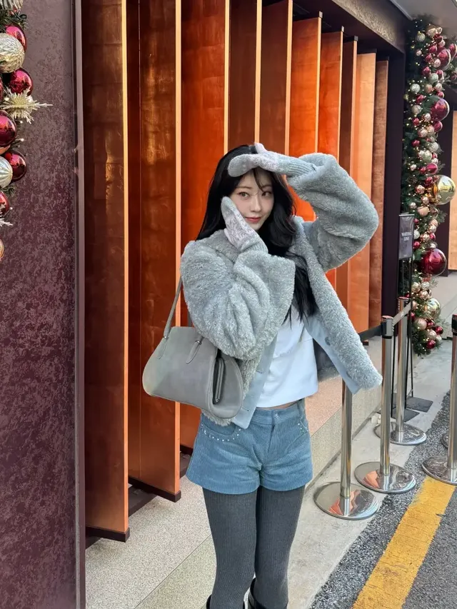 /사진=경리, 퍼 재킷 활용 겨울 하이엔드 캐주얼 제안