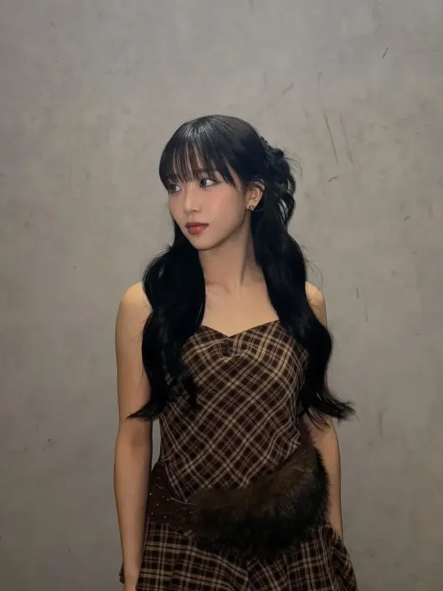 /사진=배수민, 뉴트로 체크 원피스로 겨울 트렌드 선도