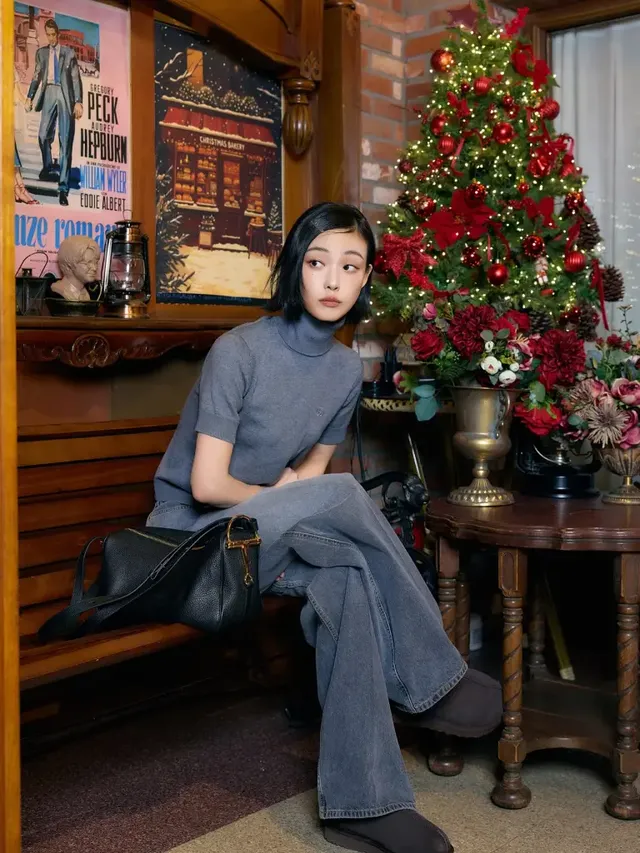 군더더기 없는 실루엣과 차분한 그레이 톤으로 완성된, 전소니의 시크하고 당당한 포멀웨어. /사진=전소니 인스타그램