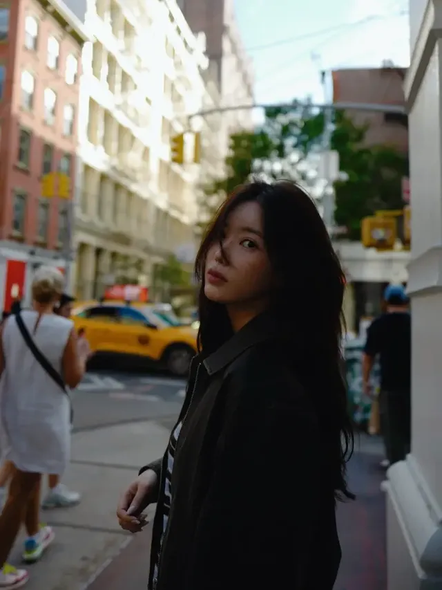 /사진=임수향, 뉴욕 소호 거리서 고급스러운 도시 스타일 선보여