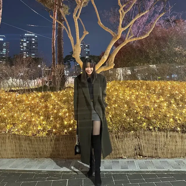 /사진=주시은, 클래식 롱코트 스타일링 제안…겨울 패션 트렌드 조명