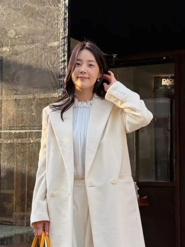 /사진=한지혜, 우아한 톤온톤 겨울 패션 선보여...클래식 무드 연출