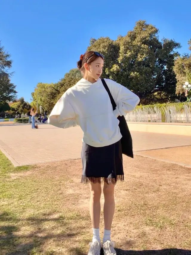 /사진=손연재, 미니멀 캐주얼로 겨울 데일리룩 제시