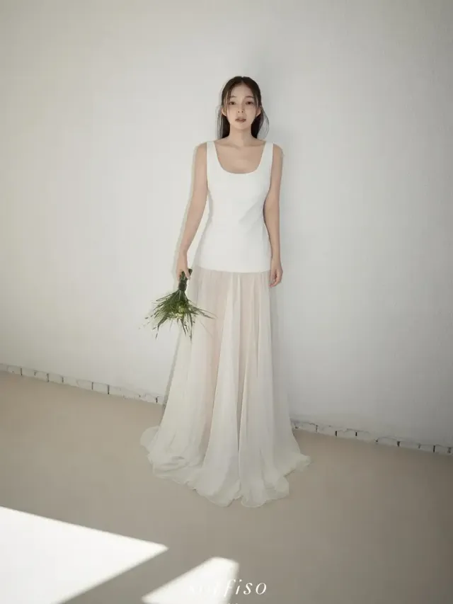 /사진=박진주, 순백 웨딩드레스 화보 공개하며 미니멀 스타일 강조