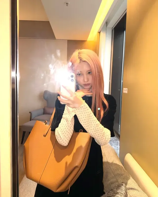 /사진=가을, 블랙 룩으로 제안한 겨울 스타일링