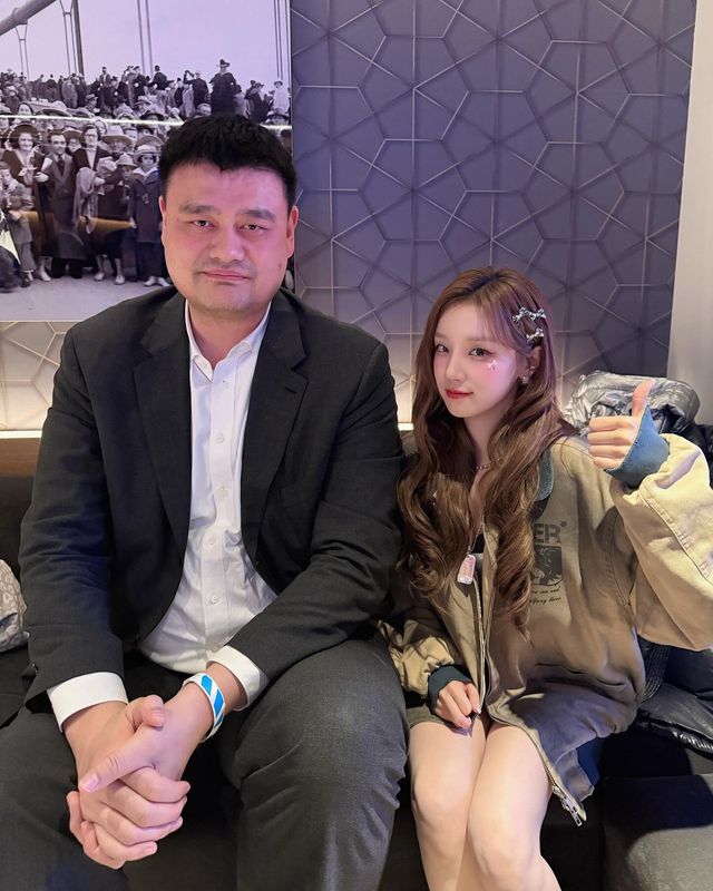 전설적인 농구 스타 야오밍과의 만남, 감격스러운 순간!@yuqisong.923