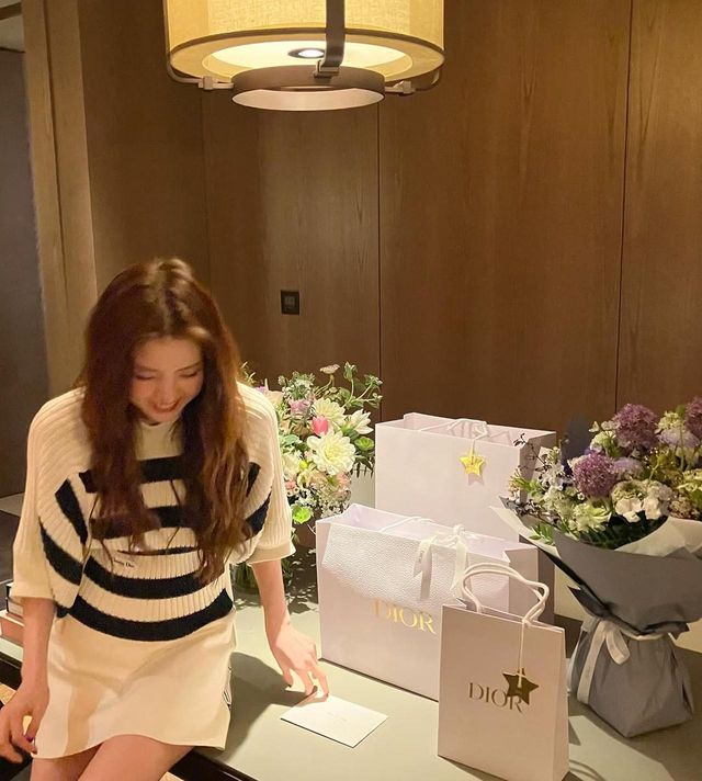 /사진=한소희 인스타그램