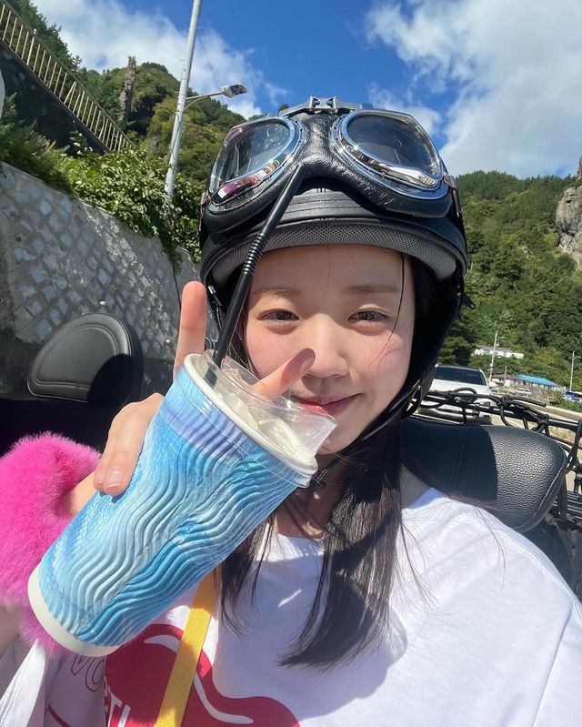 /사진=지예은 인스타그램