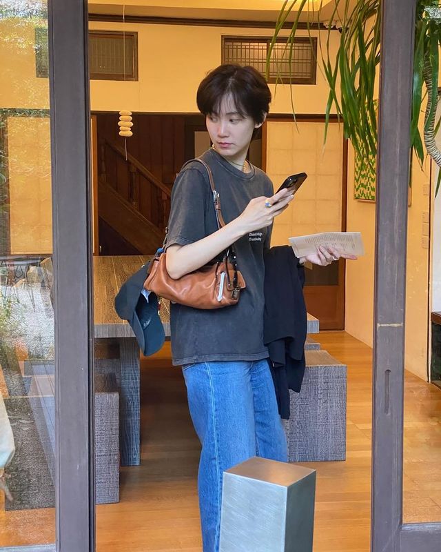 /사진=신현빈 인스타그램