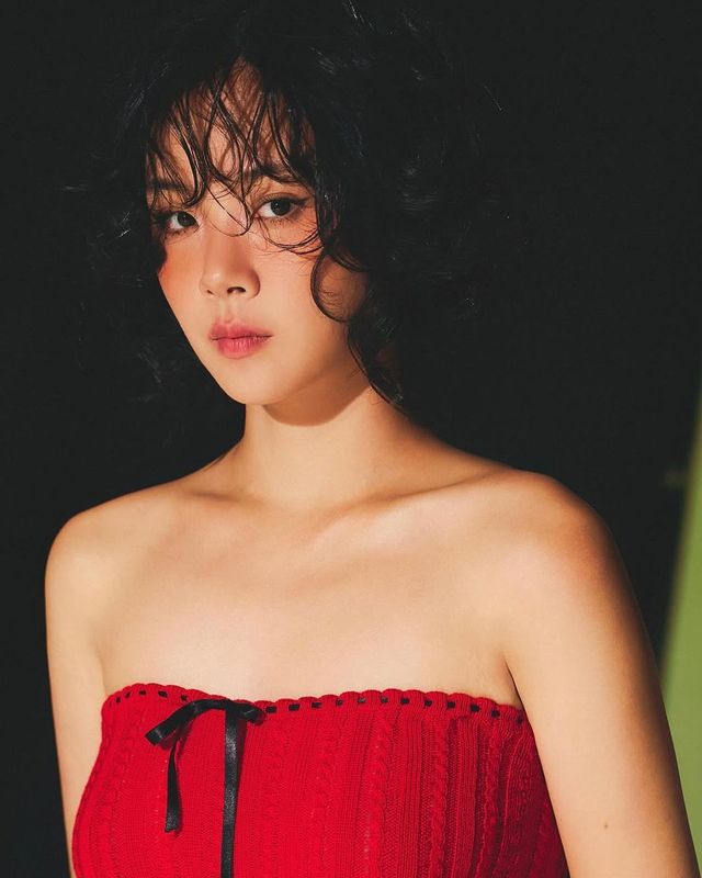 /사진=비비 인스타그램