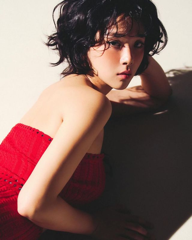 /사진=비비 인스타그램