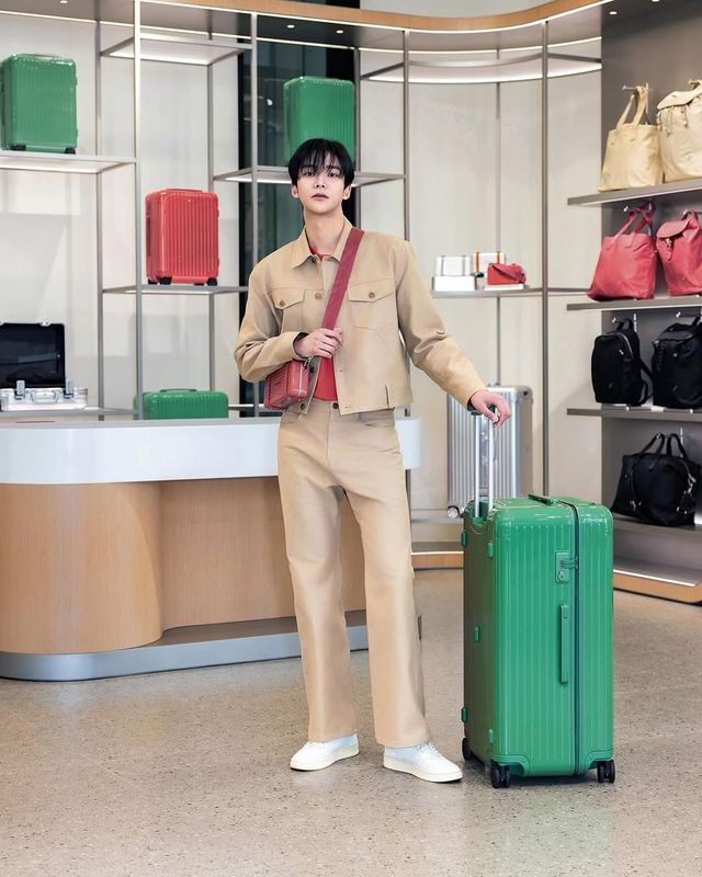 /사진=로운 인스타그램