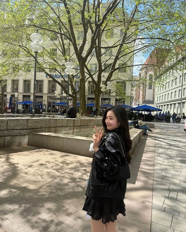 /사진=윤채경 인스타그램