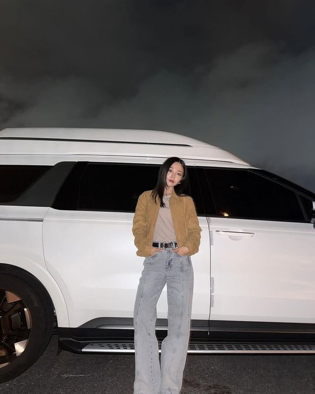 /사진=가수 흰 인스타그램