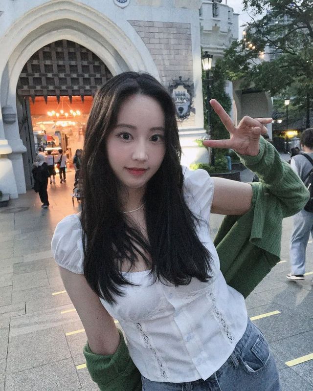 /사진=육지담 인스타그램