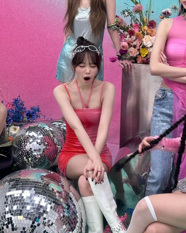 /사진=르세라핌 김채원 인스타그램