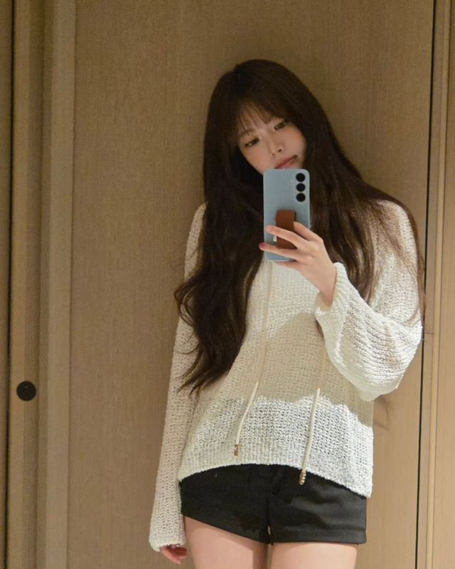 /사진=르세라핌 홍은채 인스타그램