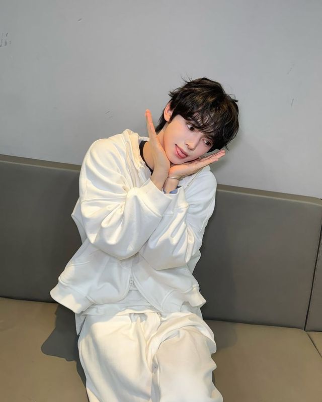 /사진=투어스 인스타그램