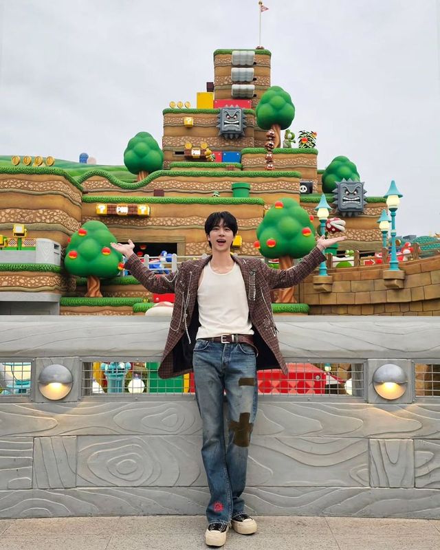 /사진=진(BTS) 인스타그램