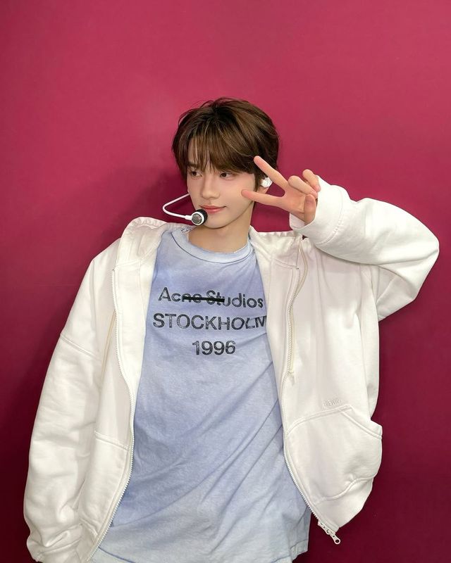 /사진=투어스 인스타그램