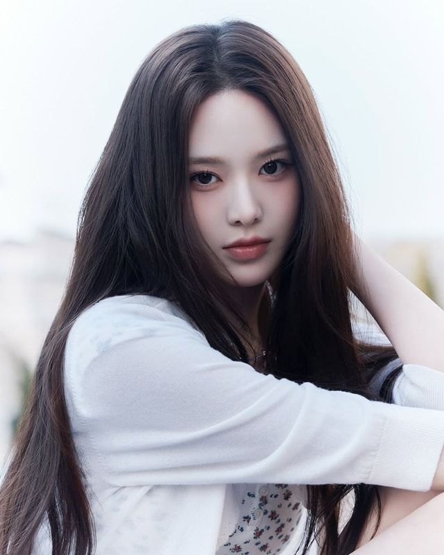 /사진=이즈나 인스타그램