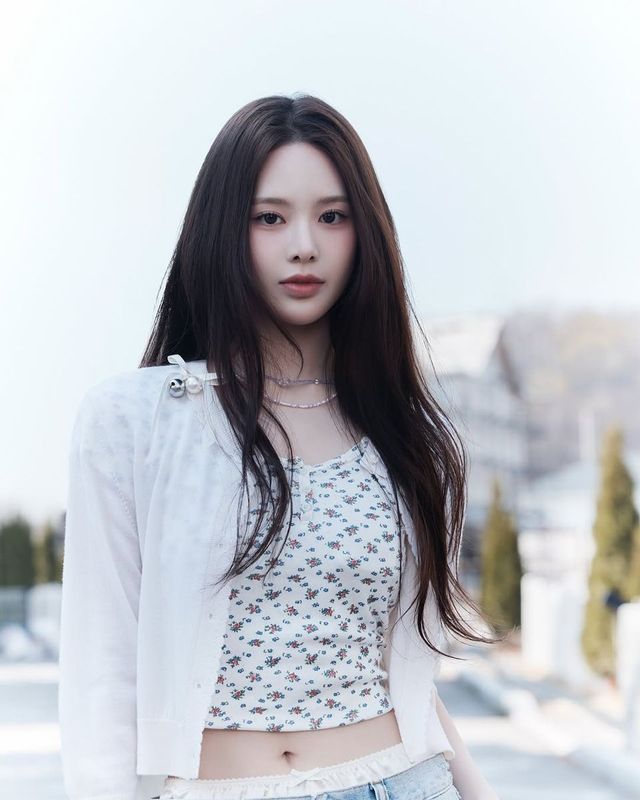 /사진=이즈나 인스타그램