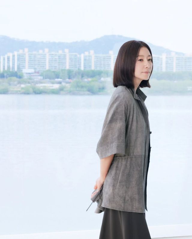 /사진=김희애 인스타그램