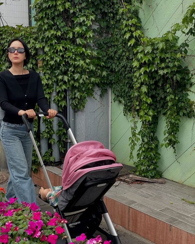 /사진=윤진서 인스타그램