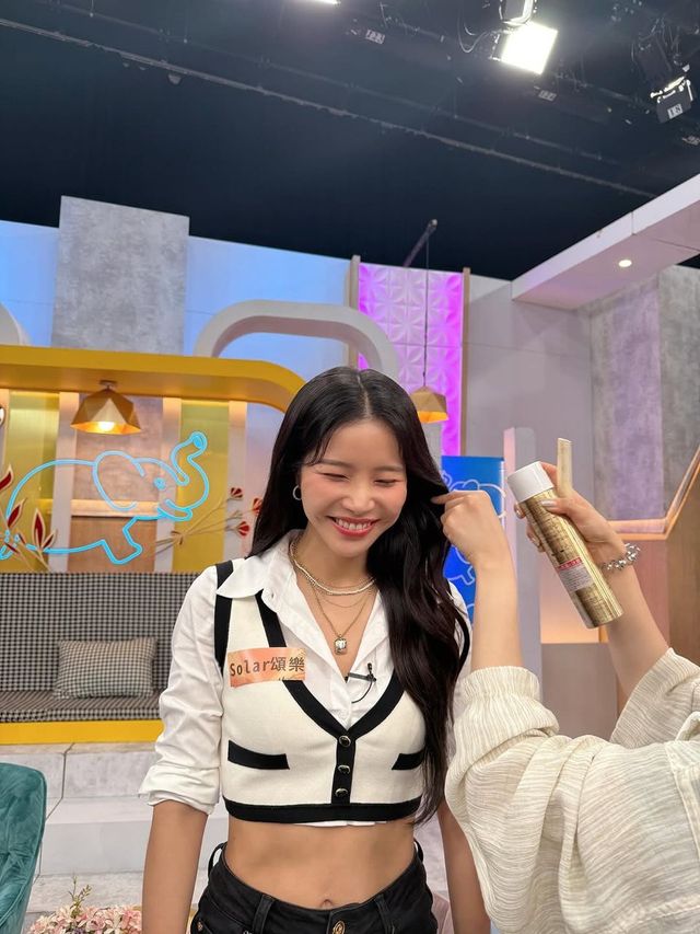 /사진=솔라 마마무 인스타그램