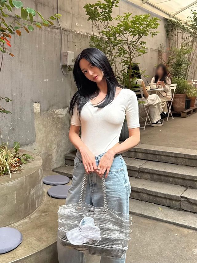 /사진=권나라 인스타그램