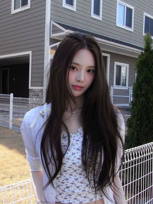 /사진=이즈나 인스타그램