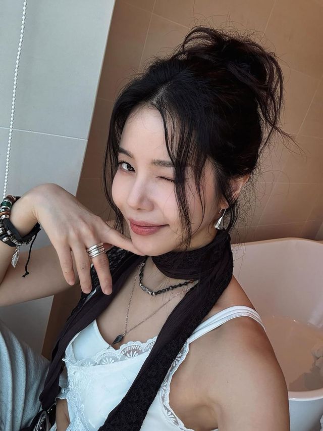 /사진=솔라 마마무 인스타그램