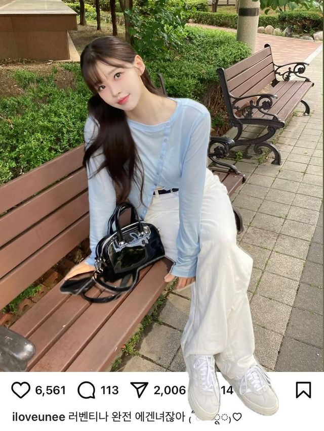 /사진=김윤희 아나운서 인스타그램